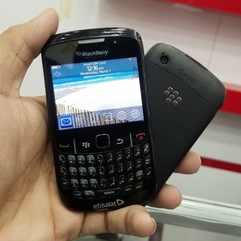 BlackBerry Curve 2 qwerty keypad phone PTA approved American