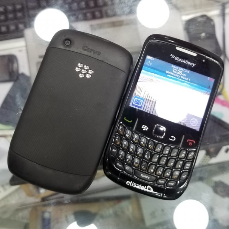 BlackBerry Curve 2 qwerty keypad phone PTA approved American