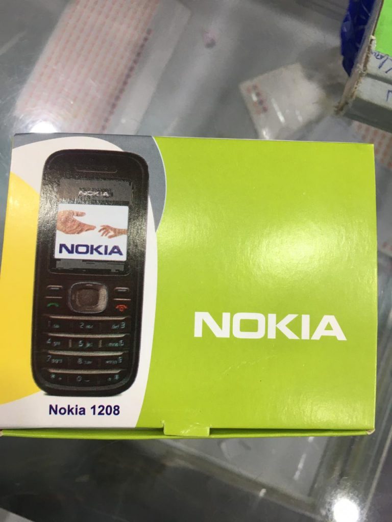 Nokia 1208 не заряжается