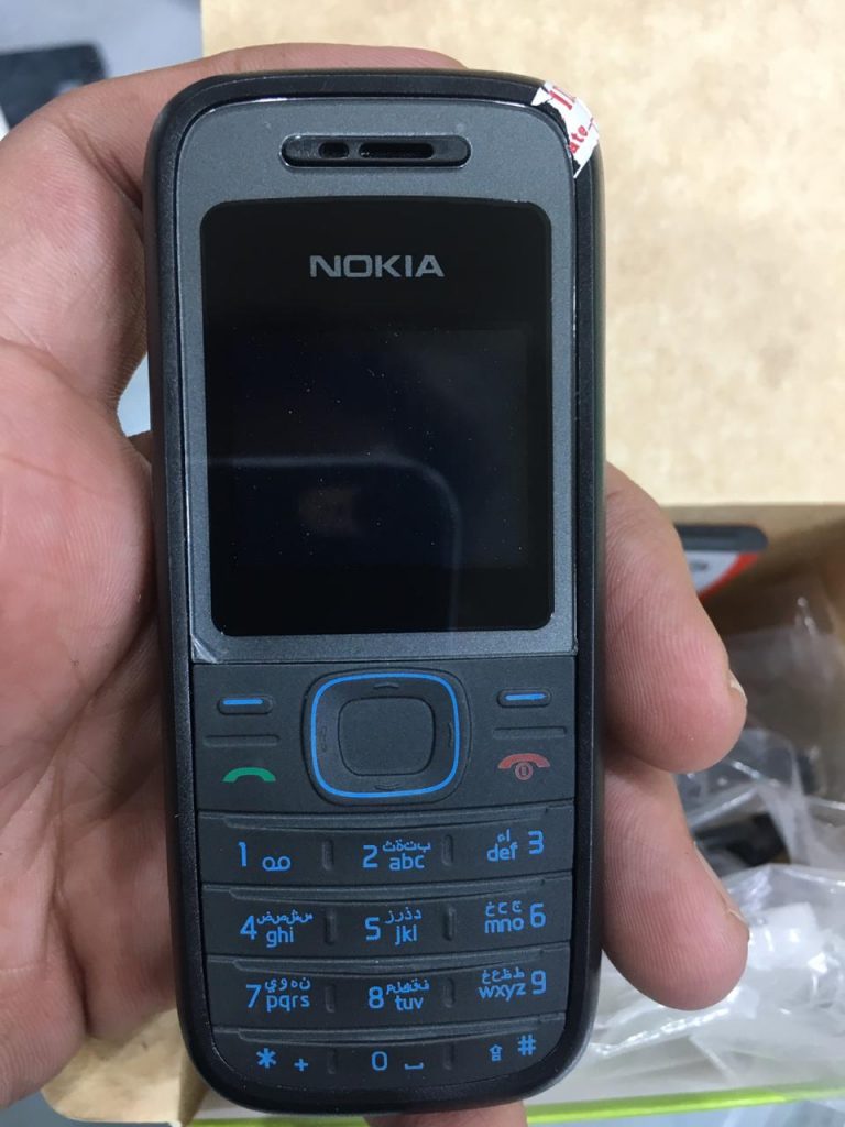 Nokia 1208 не заряжается