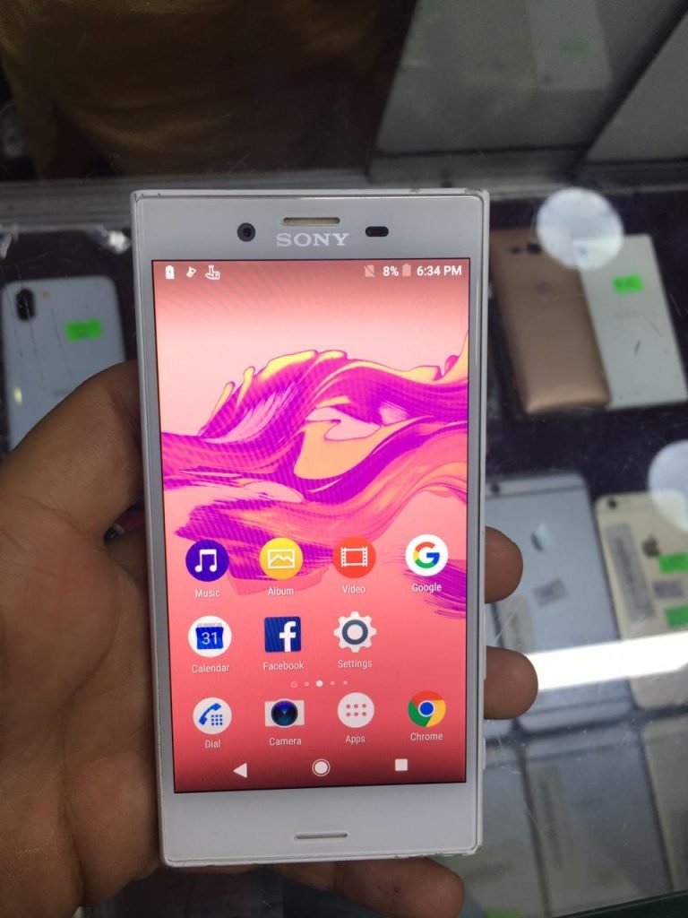 Обзор смартфона sony xperia x compact