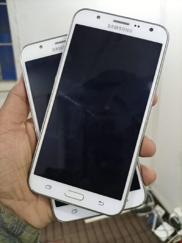 samsung j7 max 2gb ram