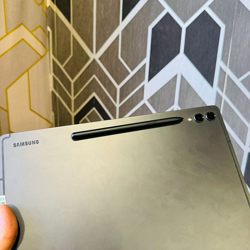 Samsung Galaxy Tab S9 Plus | 256GB ROM | 12GB RAM | 12.4″ Dynamic AMOLED Display | Snapdragon 8 Gen 2 | Android 13 | 10090 mAh Battery | WiFi | Tablet PC Samsung Galaxy Tab S9 Plus | 256GB ROM | 12GB RAM | 12.4" Dynamic AMOLED Display | Snapdragon 8 Gen 2 | Android 13 | 10090 mAh Battery | WiFi | Tablet PC - Image 9