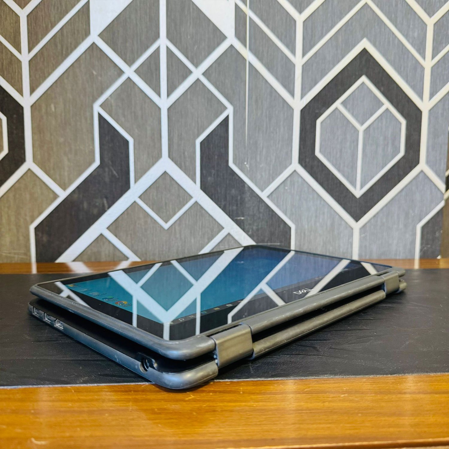 Dell | Latitude 3190 | 128GB Storage | 8GB RAM | Intel Pentium Silver N5000 1.1GHz | Windows 10 | Quad Core | 11.6″ HD Touchscreen | 360 Rotatable | Laptop - Image 7