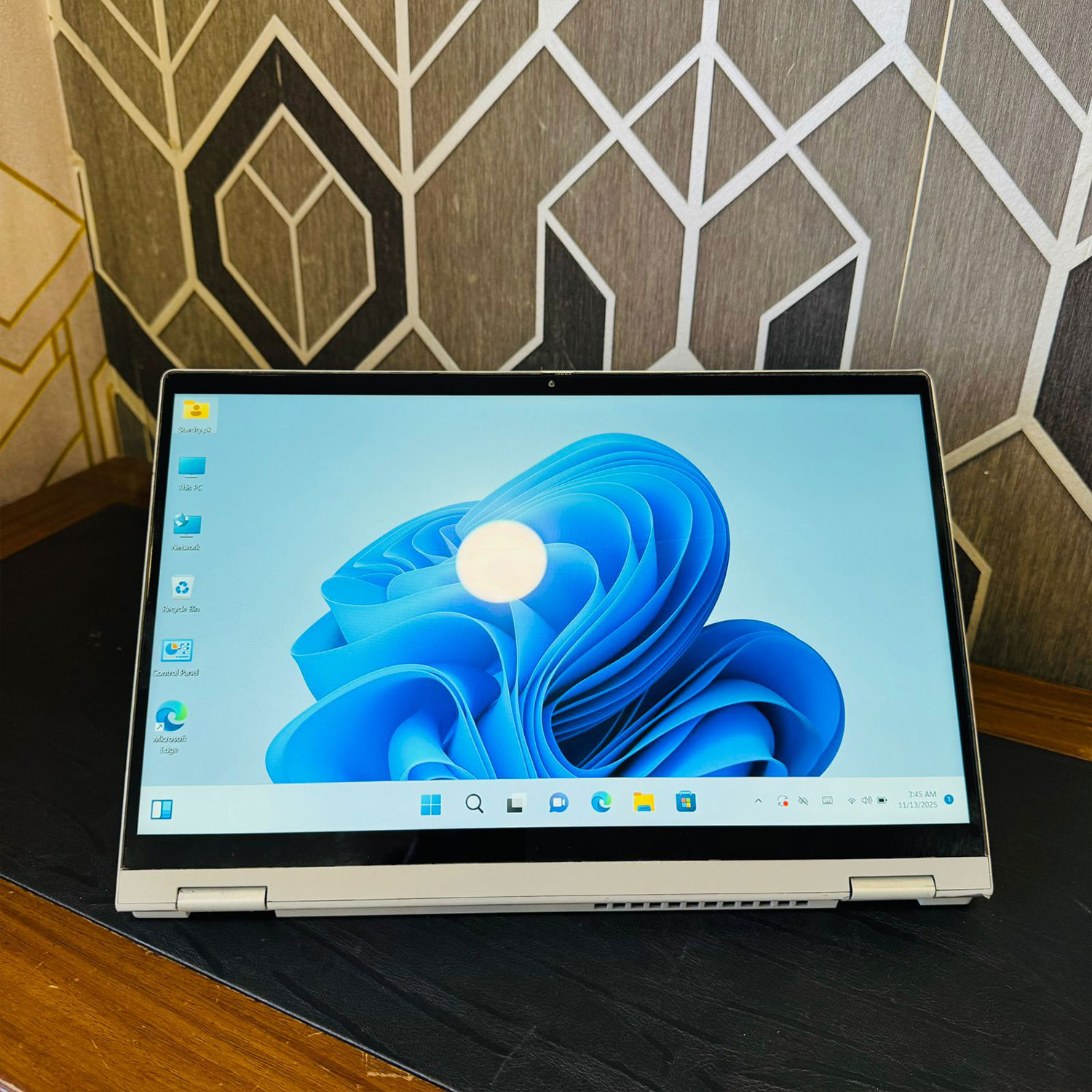 Lenovo | IdeaPad Flex 5 Laptop | Core i5-1035G1 | 16GB RAM | 256GB SSD | x360 Convertible | Touchscreen | 1.0GHz Processor | 14″ FHD Display | Laptop Lenovo | IdeaPad Flex 5 Laptop | Core i5-1035G1 | 16GB RAM | 256GB SSD | x360 Convertible | Touchscreen | 1.0GHz Processor | 14" FHD Display | Laptop - Image 7