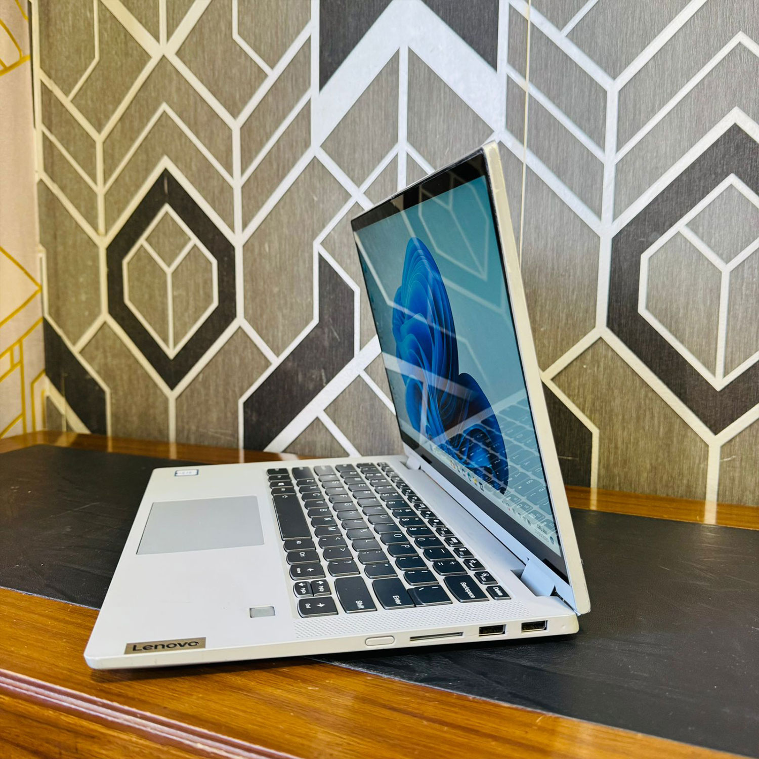 Lenovo | IdeaPad Flex 5 Laptop | Core i5-1035G1 | 16GB RAM | 256GB SSD | x360 Convertible | Touchscreen | 1.0GHz Processor | 14″ FHD Display | Laptop Lenovo | IdeaPad Flex 5 Laptop | Core i5-1035G1 | 16GB RAM | 256GB SSD | x360 Convertible | Touchscreen | 1.0GHz Processor | 14" FHD Display | Laptop - Image 10