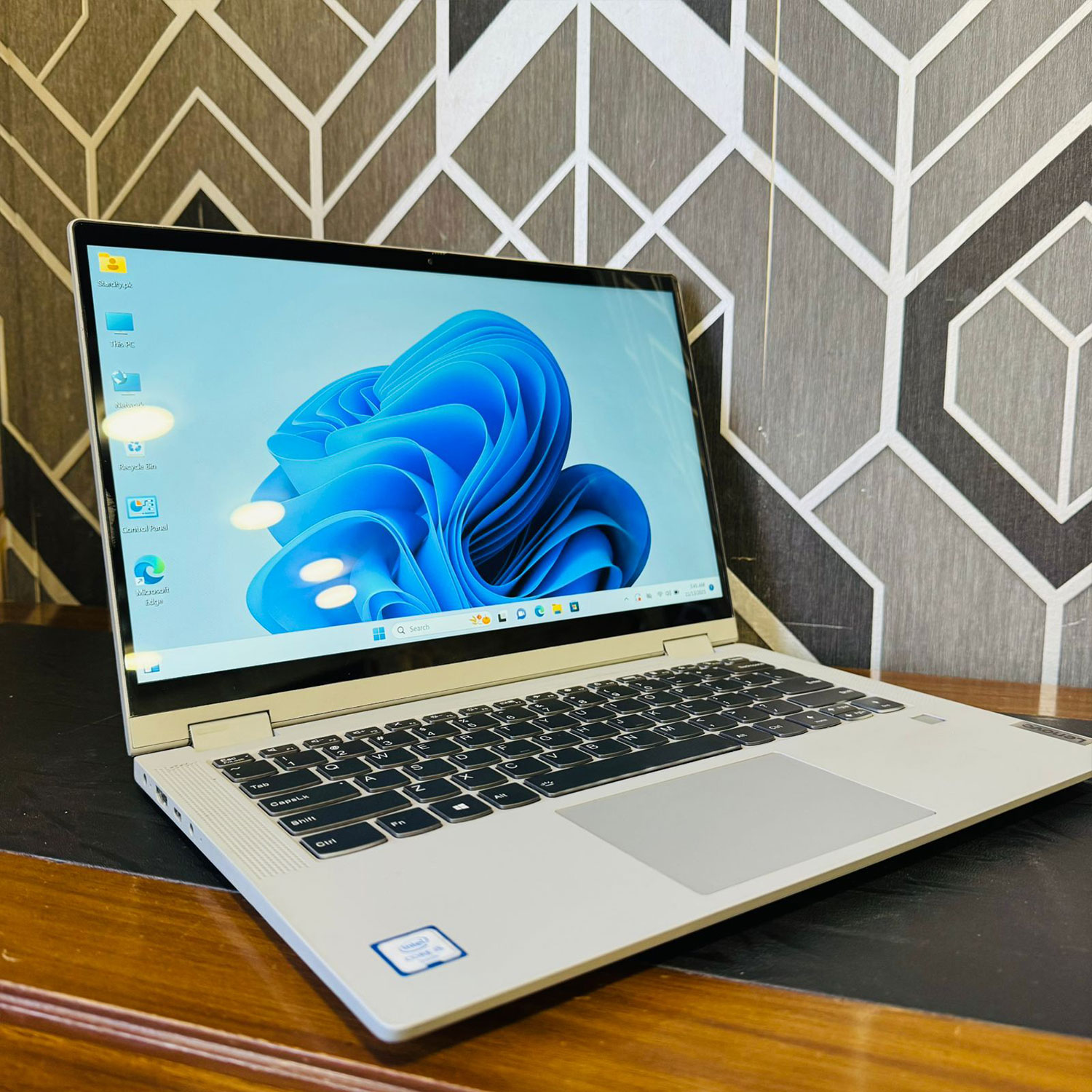 Lenovo | IdeaPad Flex 5 Laptop | Core i5-1035G1 | 16GB RAM | 256GB SSD | x360 Convertible | Touchscreen | 1.0GHz Processor | 14″ FHD Display | Laptop Lenovo | IdeaPad Flex 5 Laptop | Core i5-1035G1 | 16GB RAM | 256GB SSD | x360 Convertible | Touchscreen | 1.0GHz Processor | 14" FHD Display | Laptop - Image 6