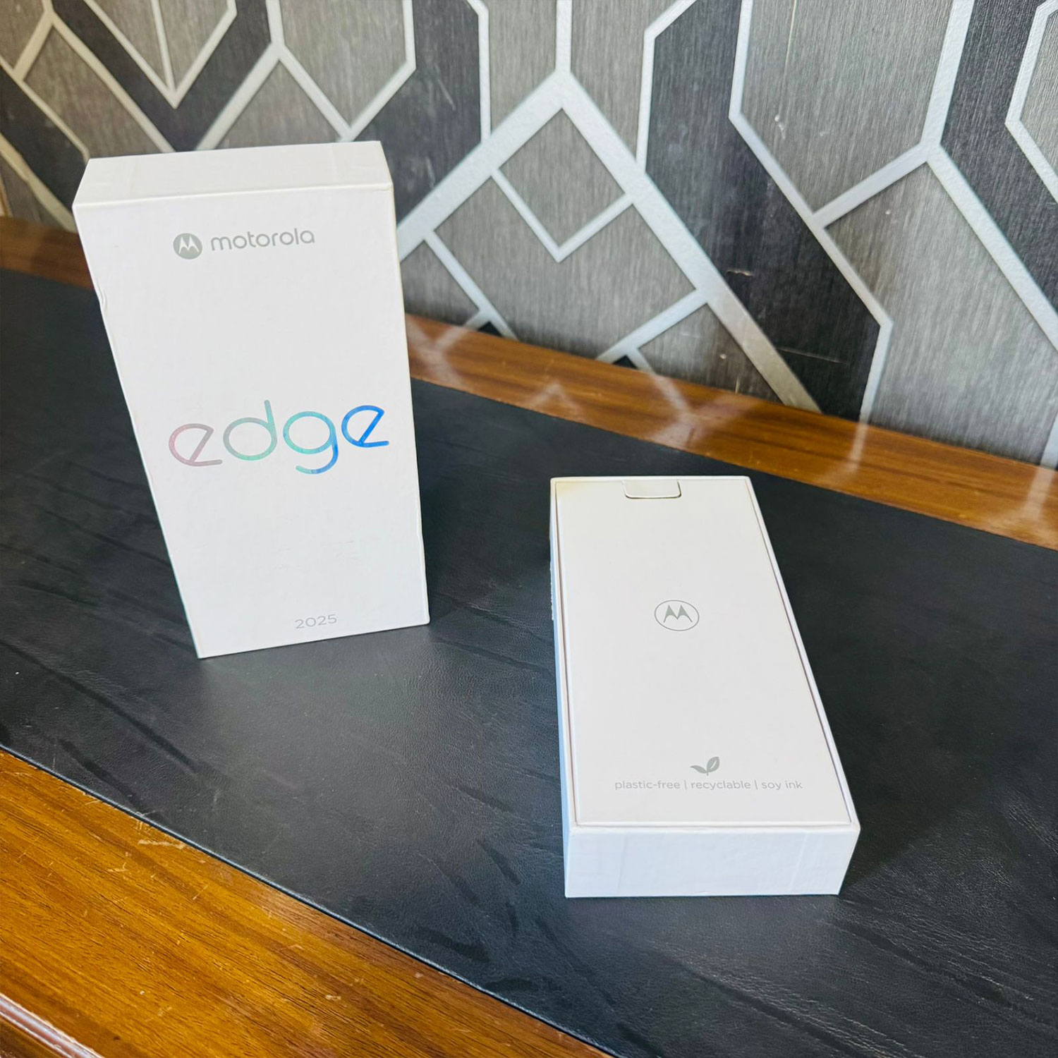 Motorola Edge (2025) | 256GB Storage | 8GB RAM | Mediatek Dimensity 7400 Ultra | Non PTA Approved (Sim Lock) | 5200 mAh Battery | 50MP Camera | Brand New with Box | Mobile Phone Motorola Edge (2025) | 256GB Storage | 8GB RAM | Mediatek Dimensity 7400 Ultra | Non PTA Approved (Sim Lock) | 5200 mAh Battery | 50MP Camera | Brand New with Box | Mobile Phone - Image 11