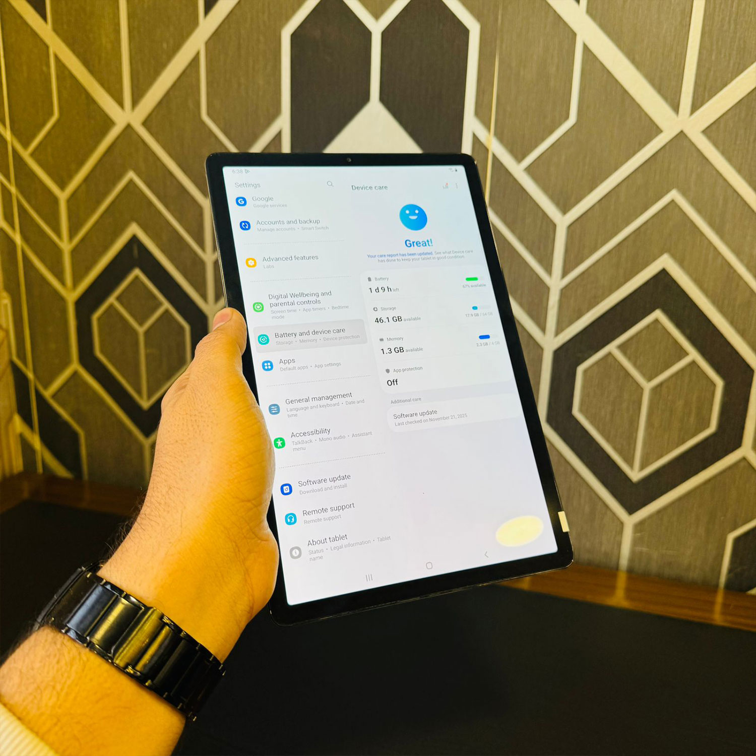Samsung Galaxy Tab S5e | 64GB ROM | 4GB RAM | 10.5″ Display | Snapdragon 670 | Android 11 | 7040 mAh Battery | WiFi | Tablet PC Samsung Galaxy Tab S5e | 64GB ROM | 4GB RAM | 10.5" Display | Snapdragon 670 | Android 11 | 7040 mAh Battery | WiFi | Tablet PC - Image 4