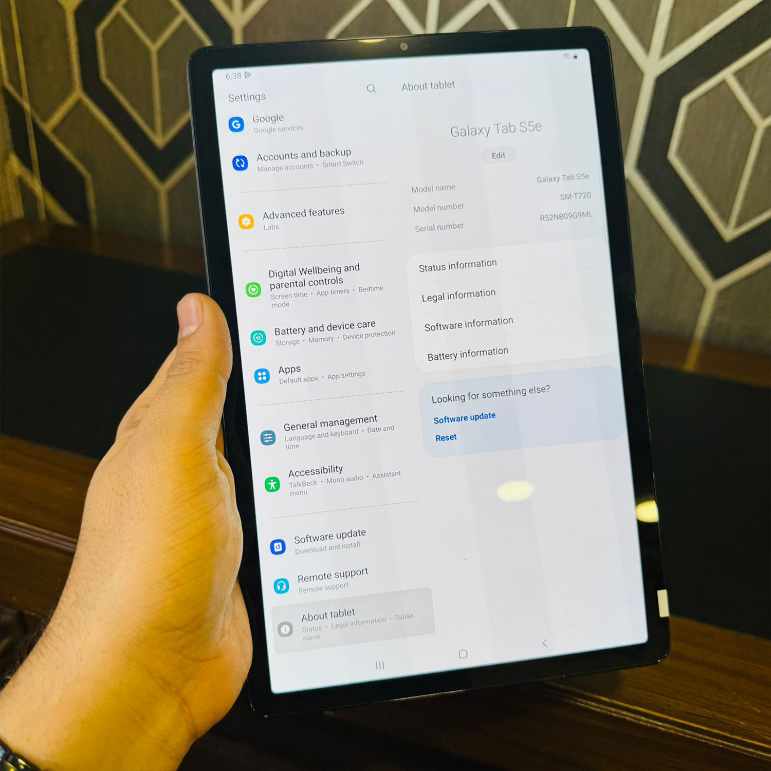 Samsung Galaxy Tab S5e | 64GB ROM | 4GB RAM | 10.5″ Display | Snapdragon 670 | Android 11 | 7040 mAh Battery | WiFi | Tablet PC Samsung Galaxy Tab S5e | 64GB ROM | 4GB RAM | 10.5" Display | Snapdragon 670 | Android 11 | 7040 mAh Battery | WiFi | Tablet PC - Image 13