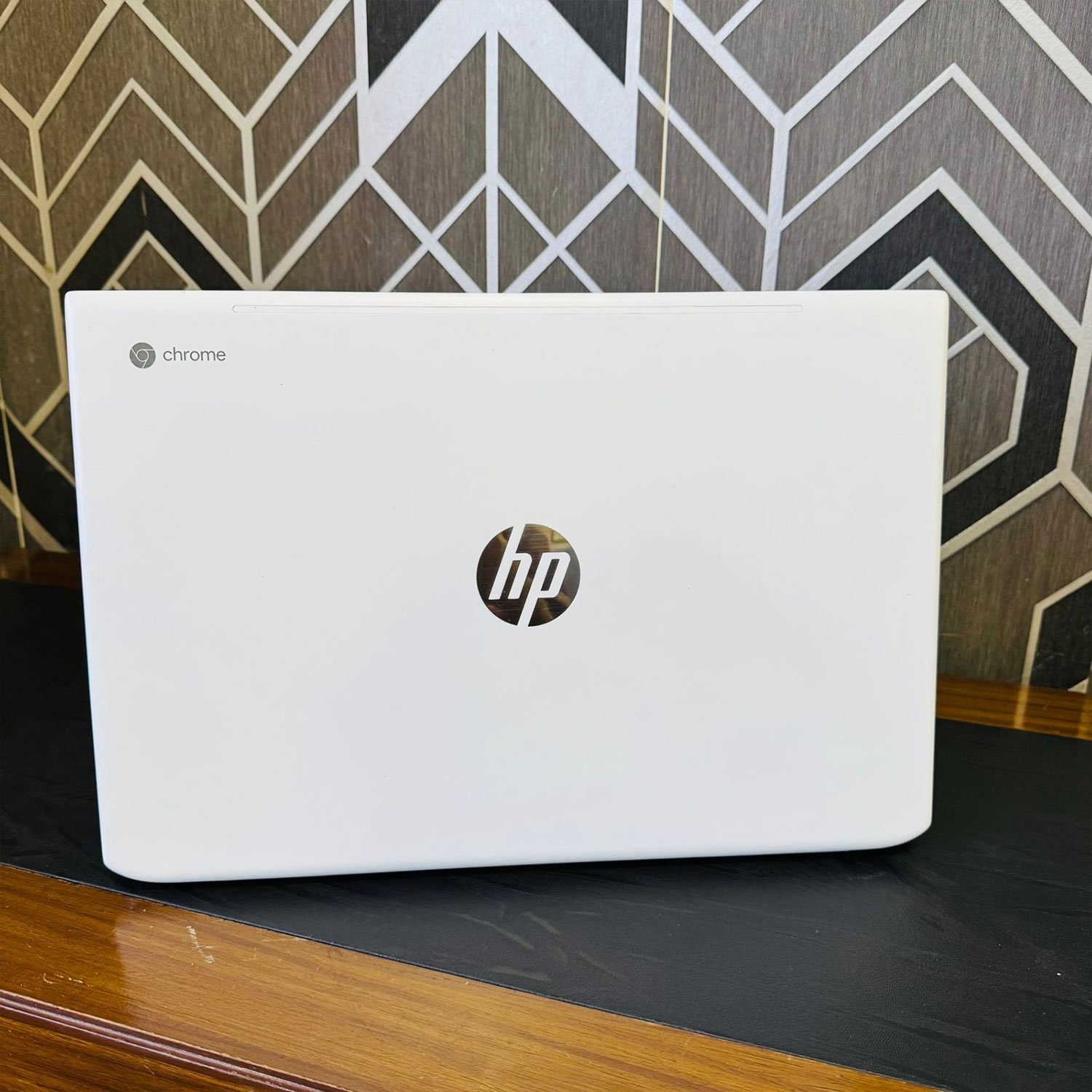 HP Chromebook 15-de0523dx | 8GB Ram | 128GB SSD | Windows 10 | Intel Core i5 - 8250U 1.60GHz | Touchscreen | 15.6 inch Display | Chromebook - Image 5