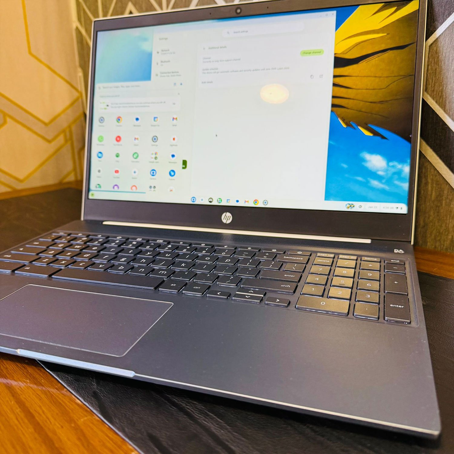 HP Chromebook 15-de0523dx | 8GB Ram | 128GB SSD | Playstore Supported | Intel Core i5 - 8250U 1.60GHz | Touchscreen | 2028 Updateable | 15.6 inch Display | Chromebook - Image 5