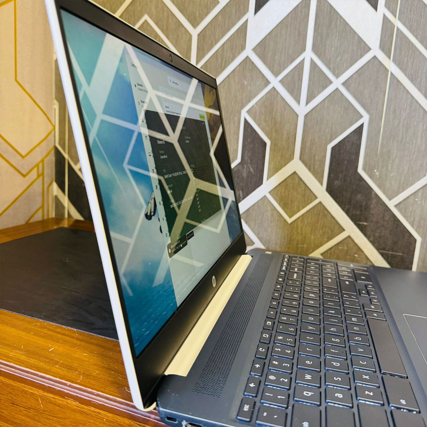 HP Chromebook 15-de0523dx | 8GB Ram | 128GB SSD | Playstore Supported | Intel Core i5 - 8250U 1.60GHz | Touchscreen | 2028 Updateable | 15.6 inch Display | Chromebook - Image 11