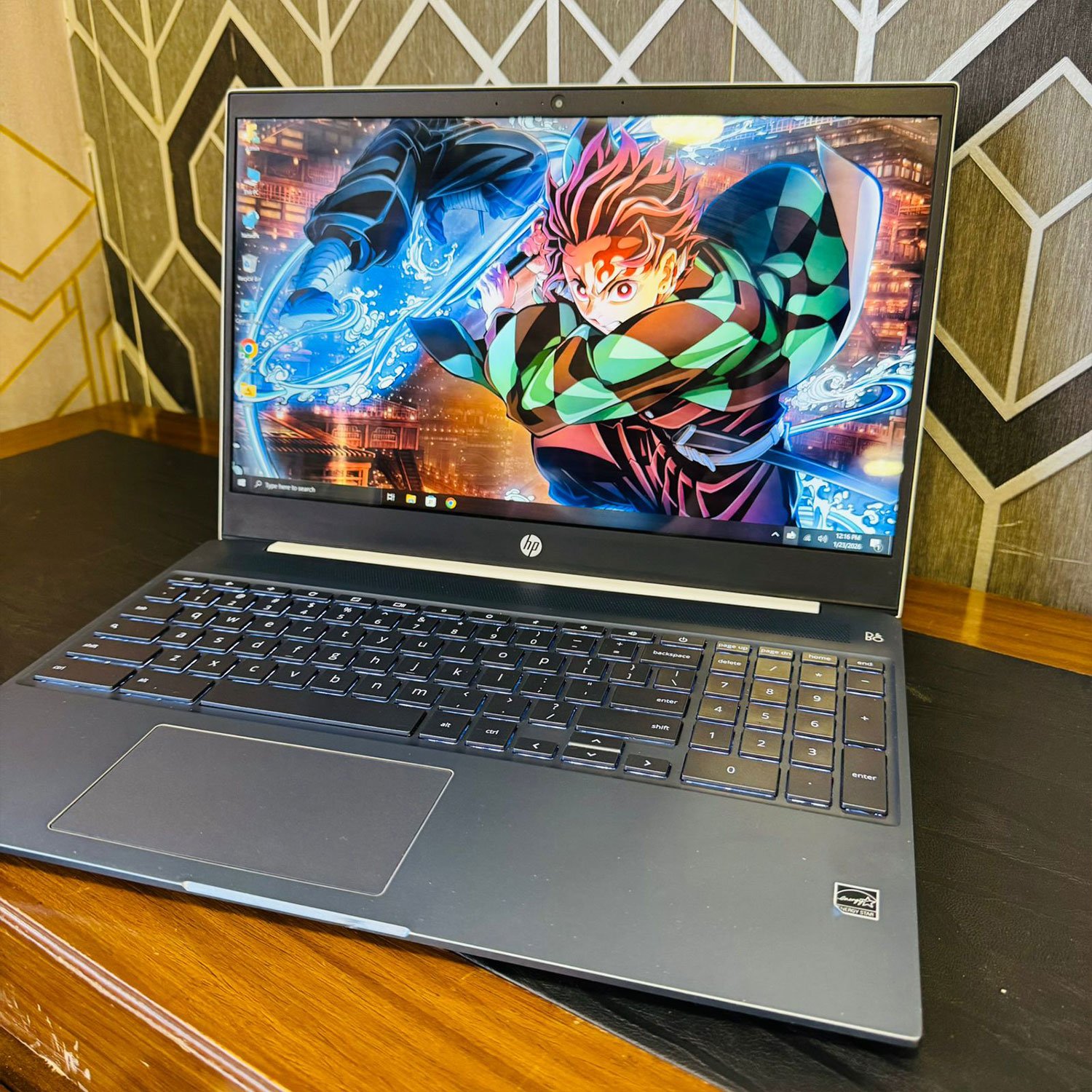 HP Chromebook 15-de0523dx | 8GB Ram | 128GB SSD | Windows 10 | Intel Core i5 - 8250U 1.60GHz | Touchscreen | 15.6 inch Display | Chromebook - Image 3