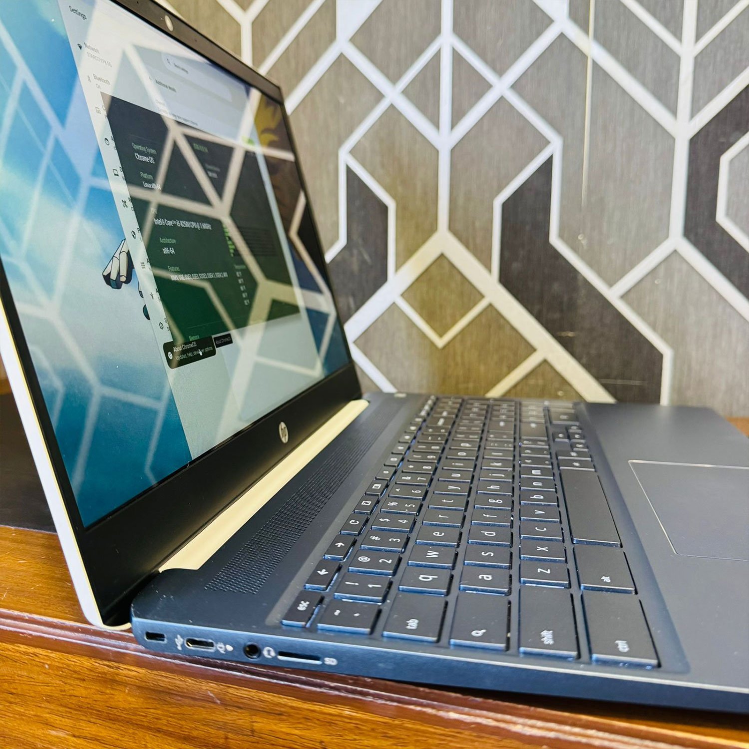 HP Chromebook 15-de0523dx | 8GB Ram | 128GB SSD | Playstore Supported | Intel Core i5 - 8250U 1.60GHz | Touchscreen | 2028 Updateable | 15.6 inch Display | Chromebook - Image 10