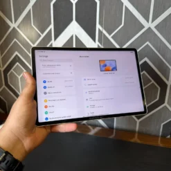 Lenovo Yoga Tab TB710FU 8GB RAM 256GB ROM Tablet PC about device screen