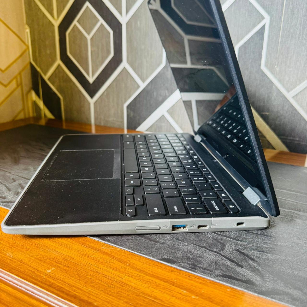 Acer Spin 512 R851T 4GB RAM 32GB eMMC Chromebook gallery view 8