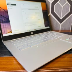 HP Pro C640 Chromebook 8GB RAM 64GB Storage close-up view