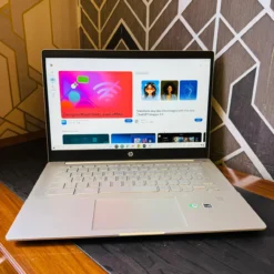 HP Pro C640 Chromebook 8GB RAM 64GB Storage open view