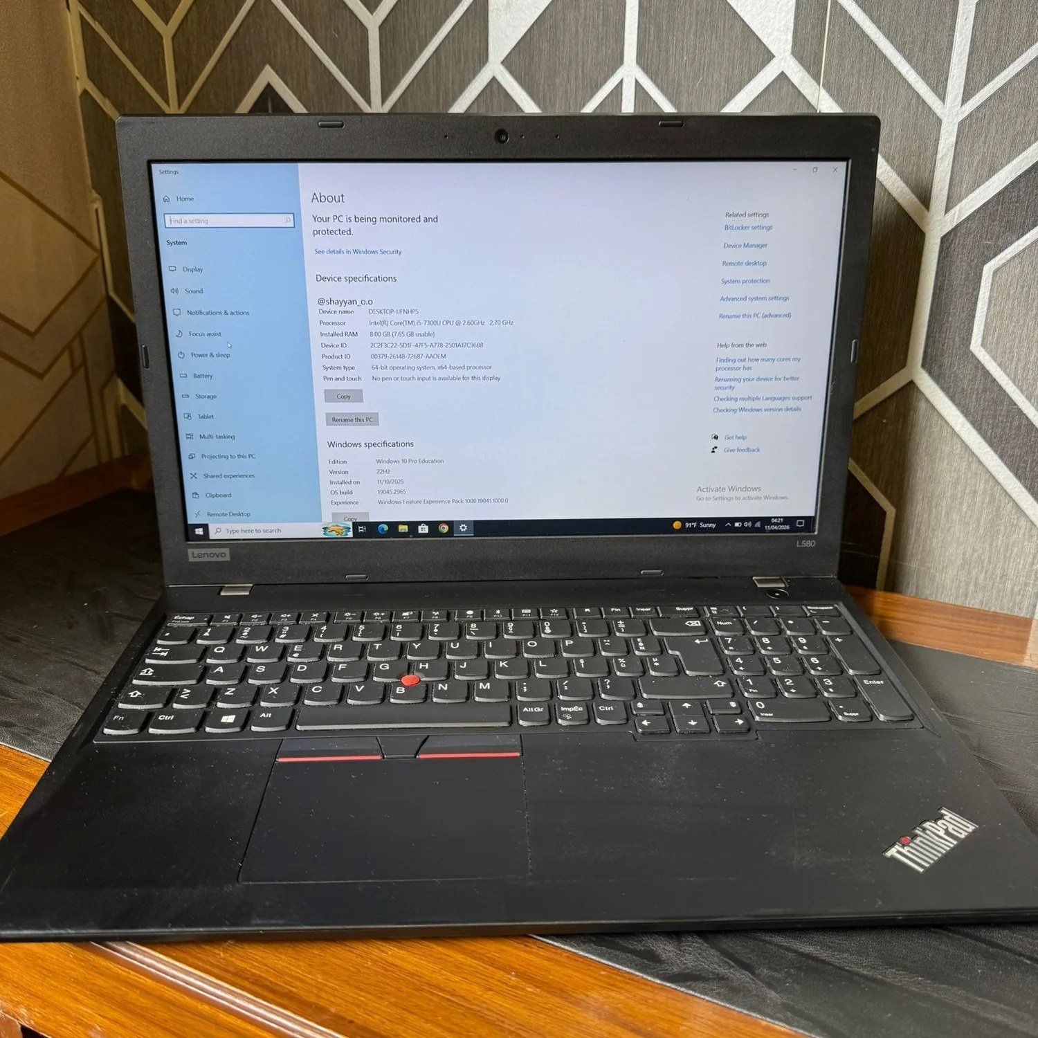 Lenovo ThinkPad L580 8GB RAM 256GB SSD Laptop front display view