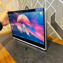 HP Chromebook x360 14-da0011dx Windows 10 front view
