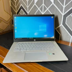 HP Pro C640 Chromebook Windows 10 front view