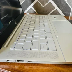 HP Pro C640 Chromebook SD card audio and USB ports view