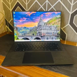 Dell Precision 5550 8GB RAM 256GB SSD Laptop front view