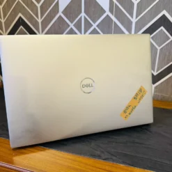 Dell Precision 5550 laptop back cover view