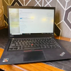 Lenovo ThinkPad T495 256GB SSD storage information