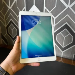 Apple iPad 8th Gen 32GB actual unit front lock screen - Price in Pakistan