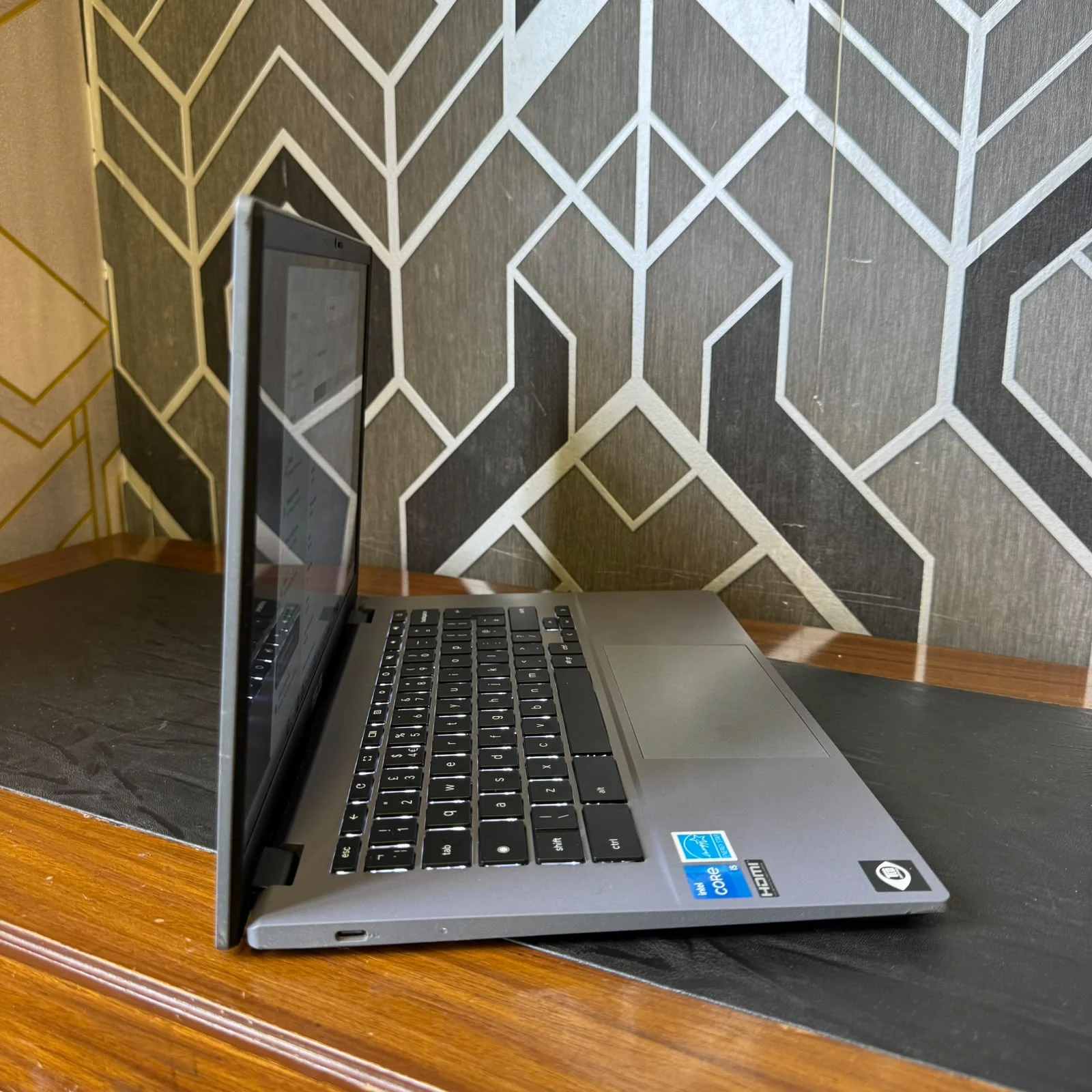 ASUS Chromebook Plus CB34 actual unit left ports