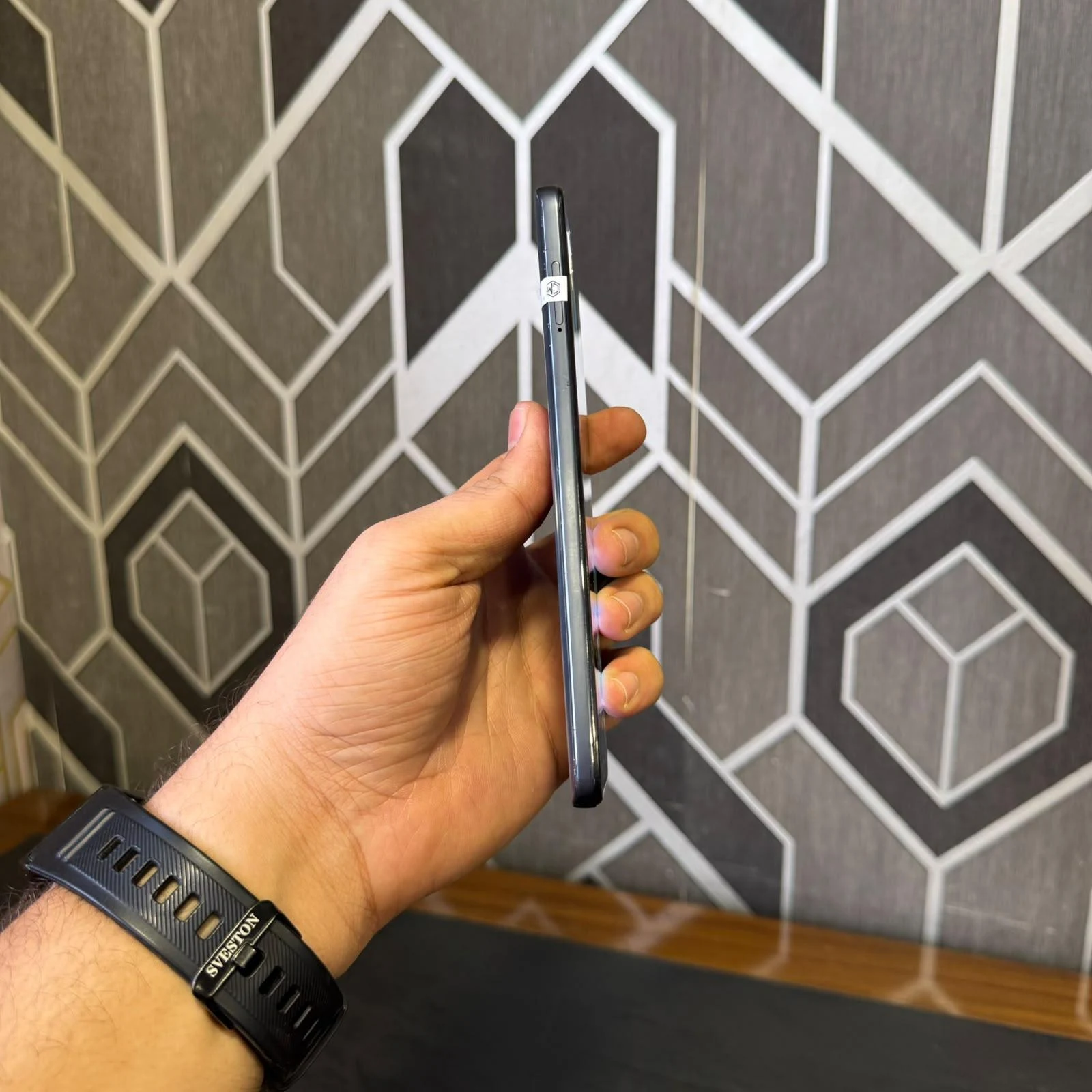 Motorola Moto G82 5G actual unit photo 1