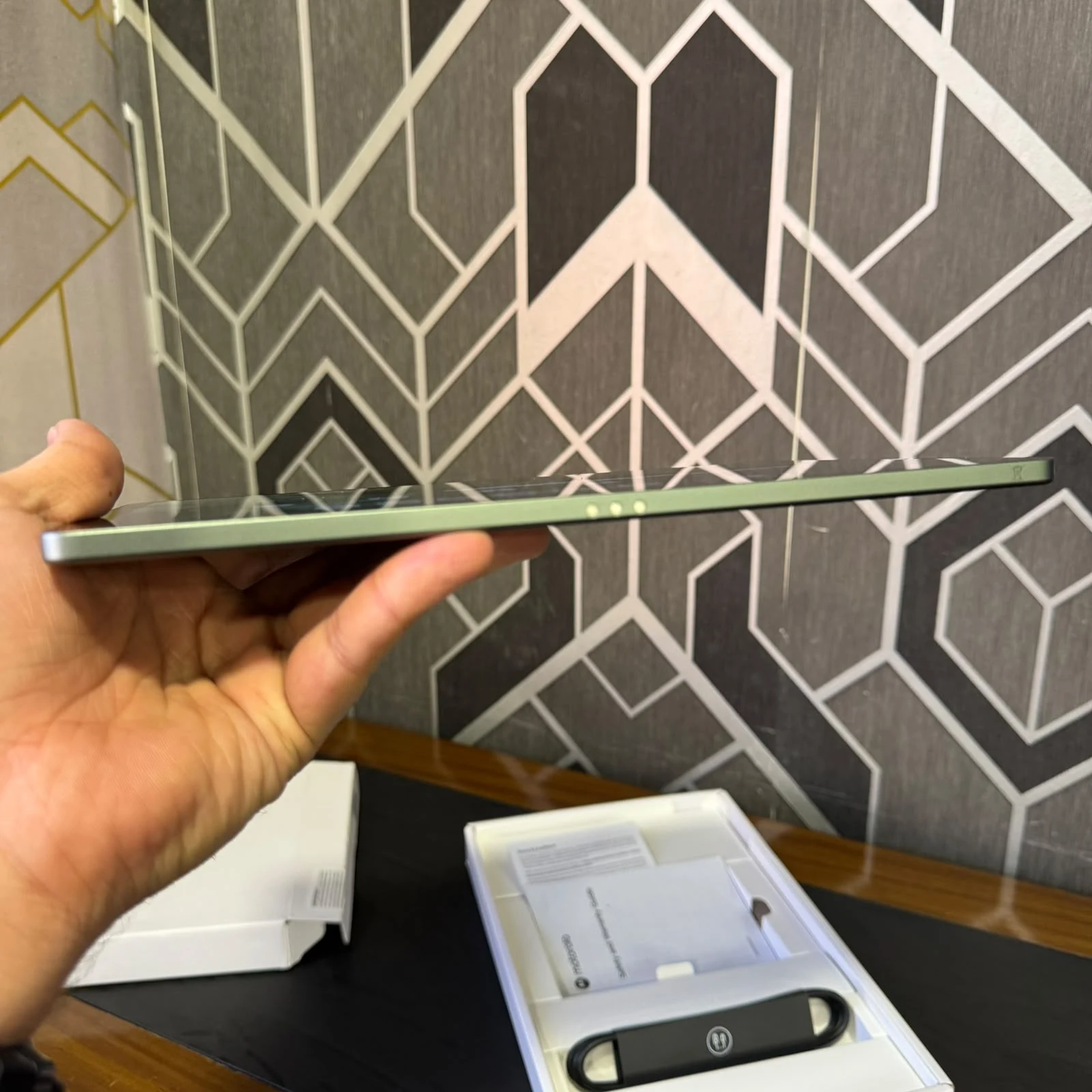 Motorola Moto Pad 2026 side profile - real product photo