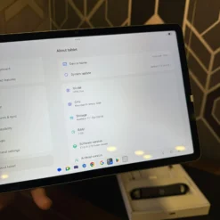 Motorola Moto Pad 2026 about tablet screen - real product photo